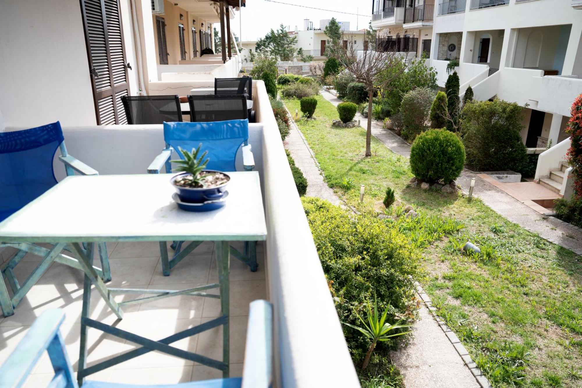 Artistic 1 Apartment Afytos Esterno foto